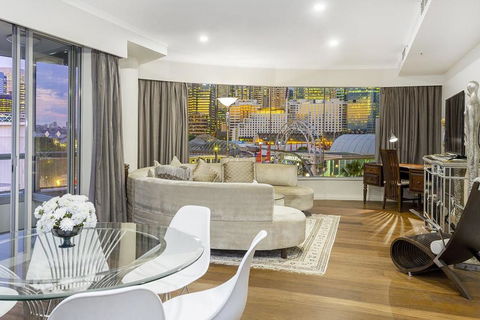 Darling Harbour ICC 3BR+PARKING+VIEWS è¾¾ä»¤æ¸¯å…¨æ™¯è±ªåŽä¸‰æˆ¿ - Local Tourism 1