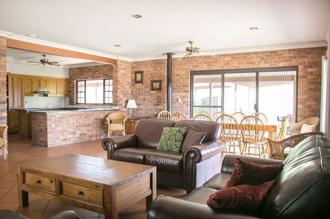 Ironstone Estate Lovedale - Bed n Breakfasts 19