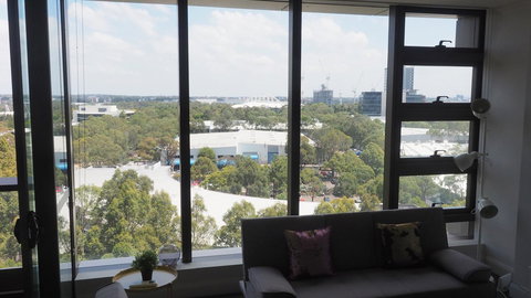 Skygarden Olympic Park View 2 Bedroom Apartment - Bed n Breakfasts 23