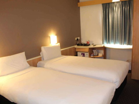 Ibis Newcastle - Accommodation Australia 40