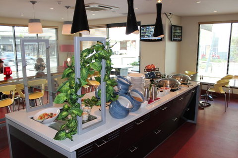Ibis Newcastle - Accommodation Australia 9