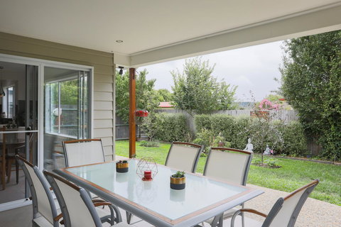 Armidale Cottage - House 2 - Australia Shopping 4