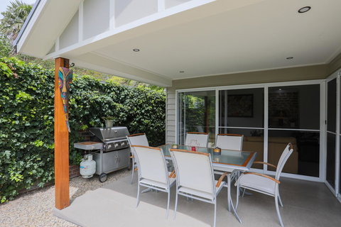 Armidale Cottage - House 2 - Australia Shopping 6