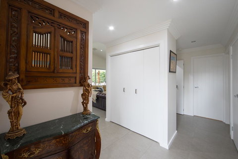 Armidale Cottage - House 2 - Australia Shopping 10