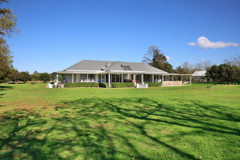 Terara Riverside Retreat - Accommodation Australia 23