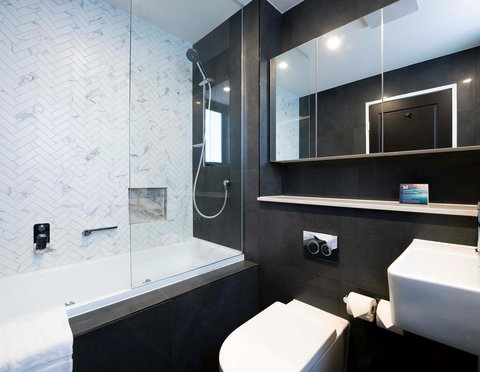 Holiday Inn & Suites - Parramatta Marsden Street, An IHG Hotel - Australia Shopping 16