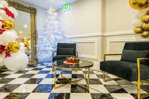 Holiday Inn & Suites - Parramatta Marsden Street, An IHG Hotel - Australia Shopping 8