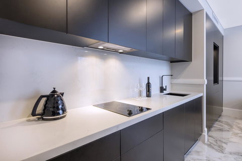 Holiday Inn & Suites - Parramatta Marsden Street, An IHG Hotel - Australia Shopping 20