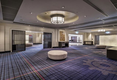 Swissotel Sydney - Local Tourism 41