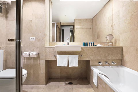 PARKROYAL Darling Harbour, Sydney - Local Tourism 22