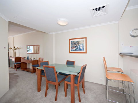 Messines Street, Breakwater Apartment, 104 - Accommodation Australia 3