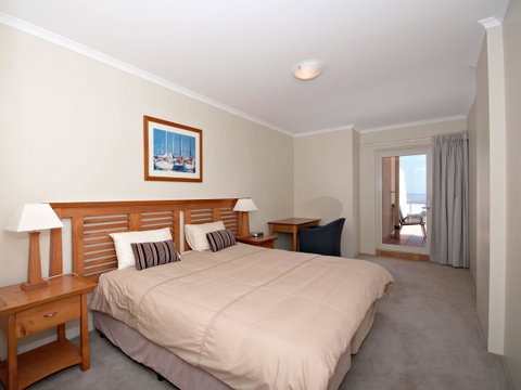 Messines Street, Breakwater Apartment, 104 - Accommodation Australia 5