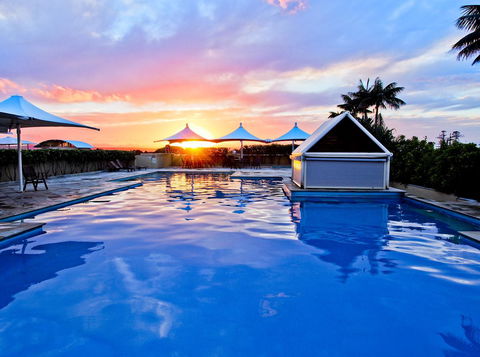 Oaks The Entrance Waterfront Suites - Accommodation Australia 0