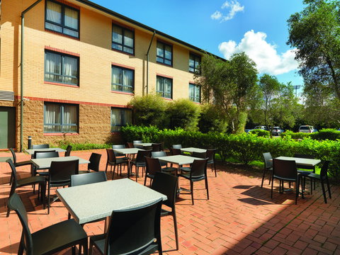 Mercure Sydney Manly Warringah - Accommodation Australia 3