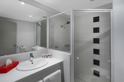 Mercure Sydney Manly Warringah - Accommodation Australia 11
