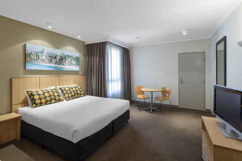 Mercure Sydney Manly Warringah - Accommodation Australia 12