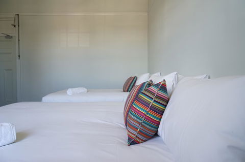Rosehill Hotel - Accommodation Australia 3