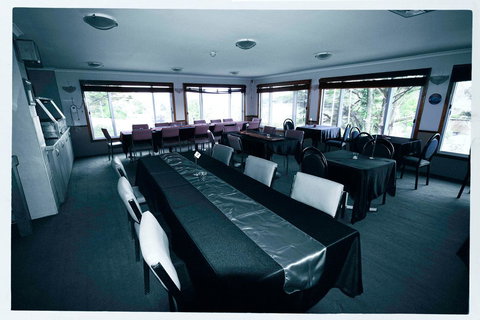 Rest Easy Motel - Local Tourism 10