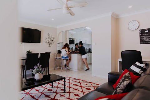 Central Wagga Self Catering Apartment - Accommodation Australia 5