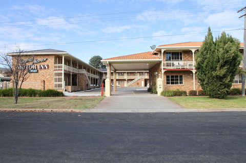 Grand Manor Motor Inn - Accommodation Australia 2