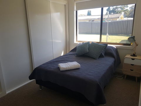 Golden Hill Cottage - Accommodation Australia 11
