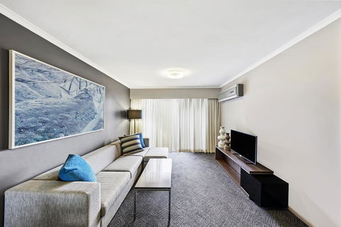 Adina Apartment Hotel Sydney Surry Hills - Australia Shopping 7