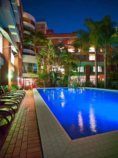 Adina Apartment Hotel Sydney Surry Hills - Australia Shopping 19