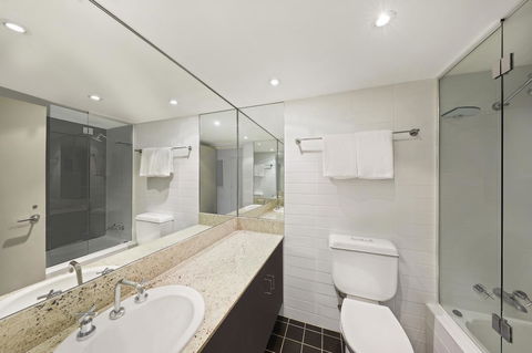 Adina Apartment Hotel Sydney Surry Hills - Australia Shopping 8
