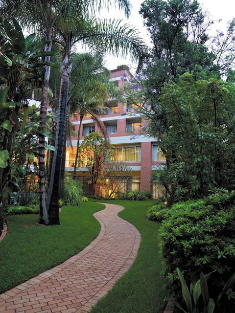 Adina Apartment Hotel Sydney Surry Hills - Australia Shopping 5