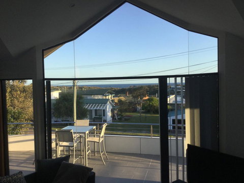 The Boat House - Accommodation Australia 21