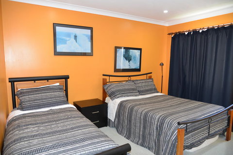 The Boat House - Accommodation Australia 19