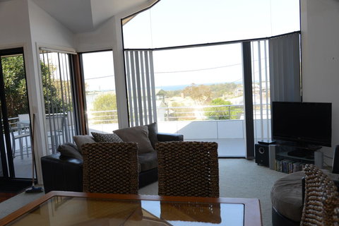 The Boat House - Accommodation Australia 15