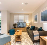 Nobbs  Executive 2 Storey Sydney Apartment with Pool - Local Tourism