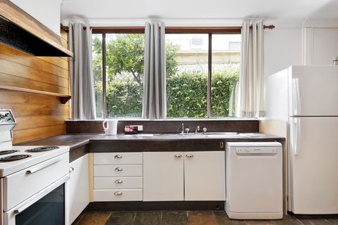 Designer Studios Manly - Local Tourism 15