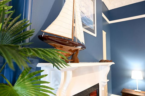 Designer Studios Manly - Local Tourism 16