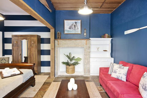 Designer Studios Manly - Local Tourism 12