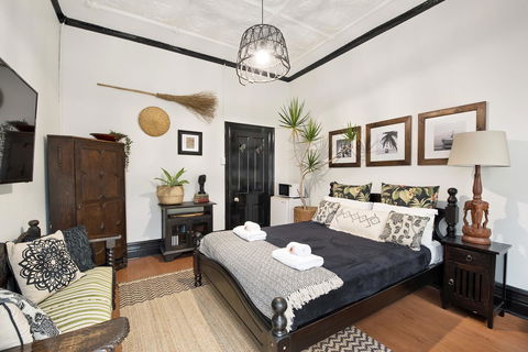 Designer Studios Manly - Local Tourism 19