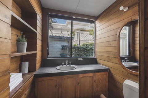 Designer Studios Manly - Local Tourism 10