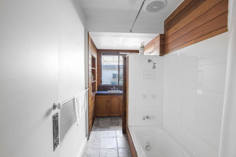 Designer Studios Manly - Local Tourism 9