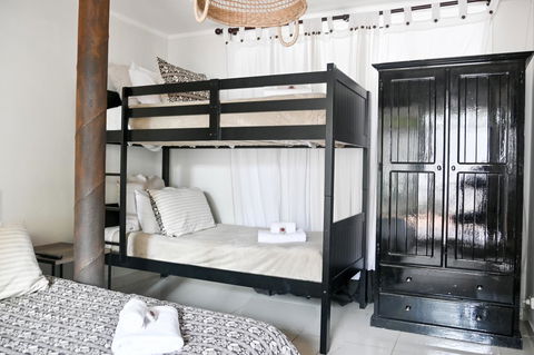 Designer Studios Manly - Local Tourism 40