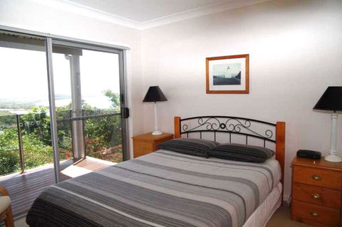 Coastwatch, 26 Comara Terrace - Accommodation Australia 5