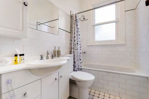 Drummoyne 3 Bedroom Home (62ALE) - Local Tourism 7