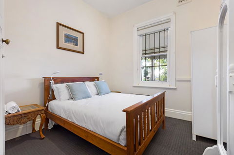 Drummoyne 3 Bedroom Home (62ALE) - Local Tourism 3