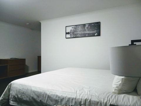 Winning Post Motor Inn - Accommodation Australia 4