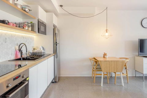 Scandi Beach Apartment - Accommodation Australia 11