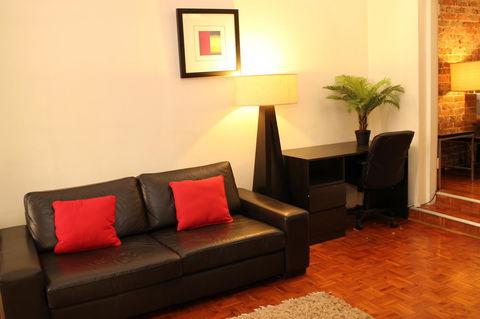 Newtown Cozy Stays - Local Tourism 12