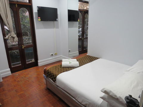Newtown Cozy Stays - Local Tourism 4