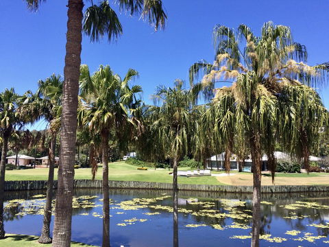 Charlesworth Bay Beach Resort - Bed n Breakfasts 23