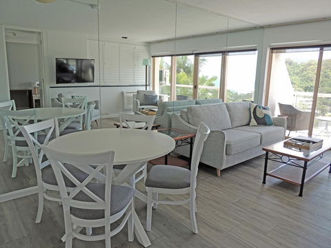 Charlesworth Bay Beach Resort - Bed n Breakfasts 10
