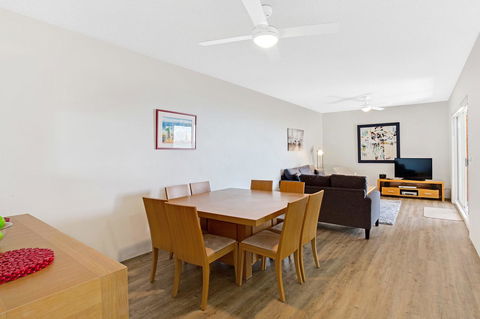 Victoria Parade, Kiah, Unit 10, 53 - Accommodation Australia 6
